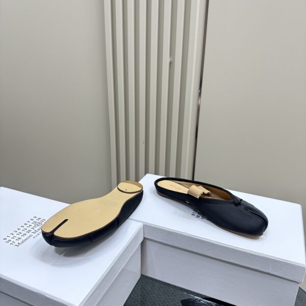 Maison Margiela - Tabi Elastic Band Mule