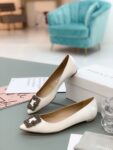 Manolo Blahnik - Hangisiflat