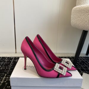 Manolo Blahnik - Tuberian