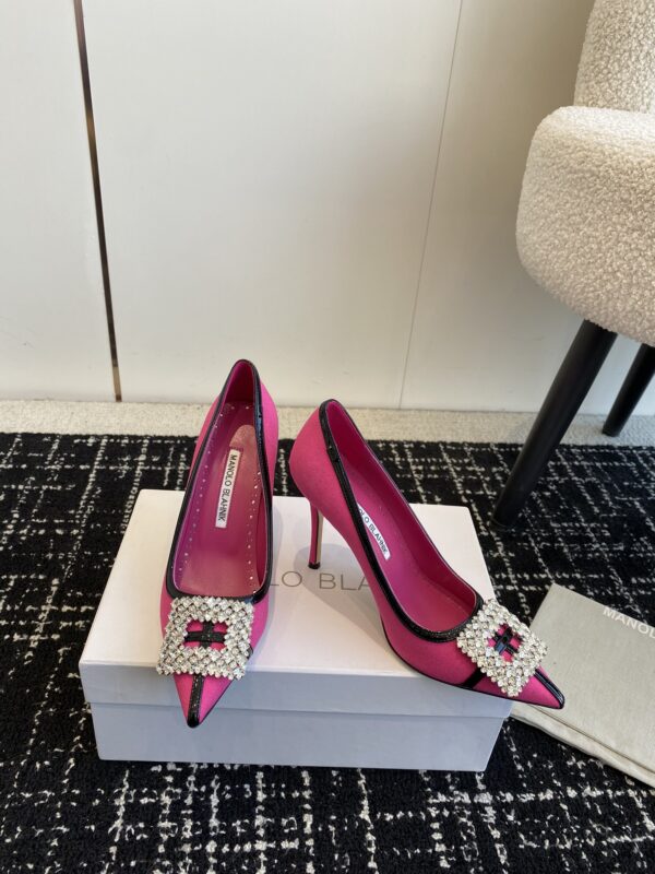 Manolo Blahnik - Tuberian