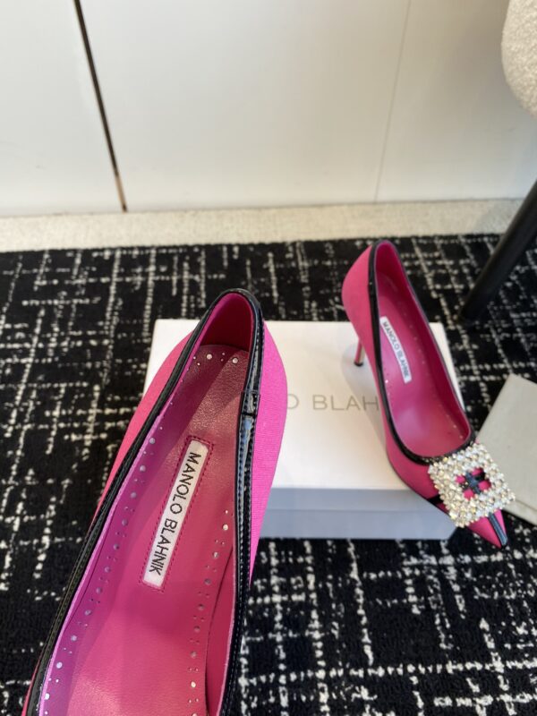 Manolo Blahnik - Tuberian