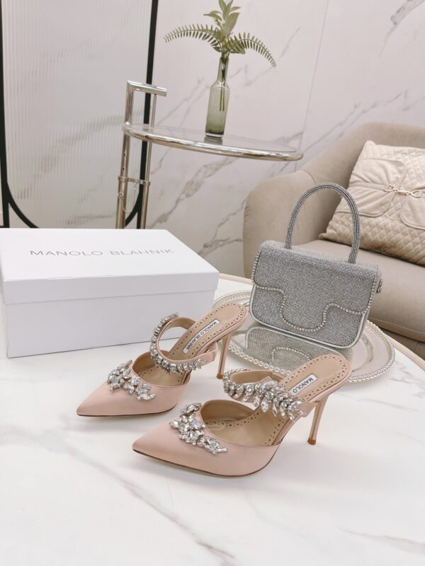 Manolo Blahnik - Lurum