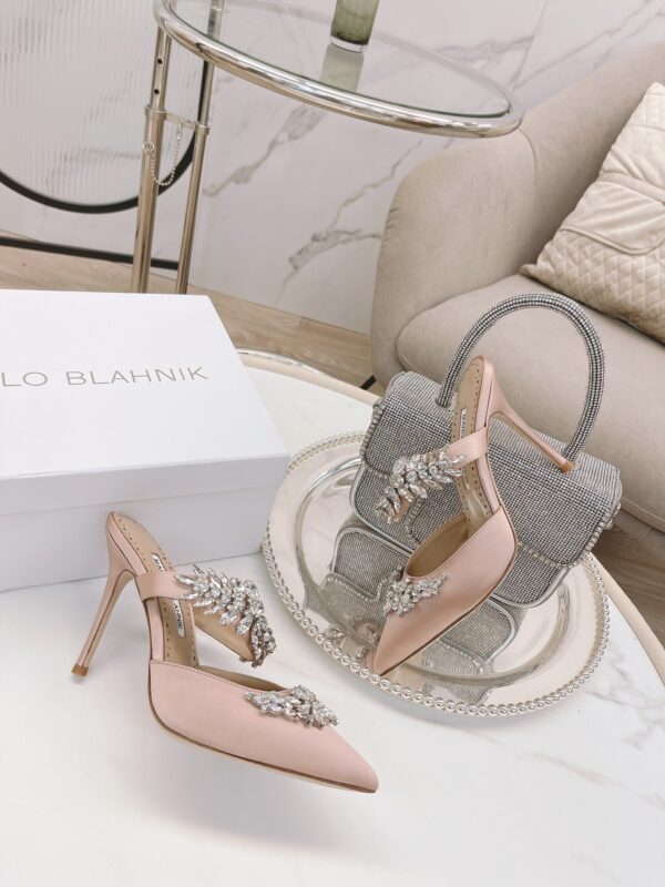 Manolo Blahnik - Lurum