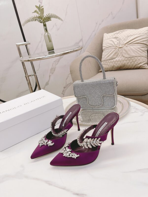Manolo Blahnik - Lurum