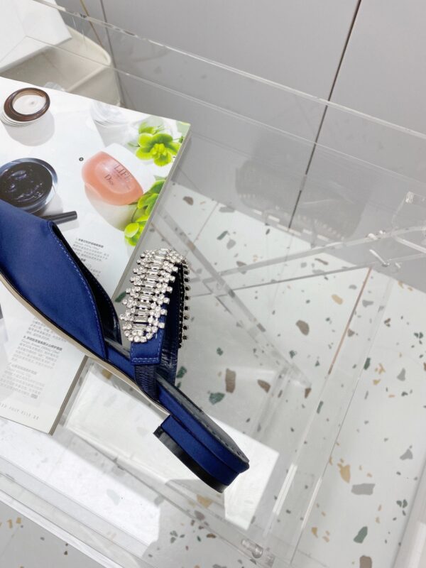 Manolo Blahnik - Lutara Mules Flat