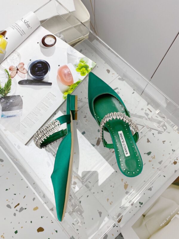 Manolo Blahnik - Lutara Mules Flat