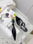 Manolo Blahnik - Lutara Mules Flat