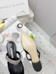 Manolo Blahnik - Lutara Mules Flat
