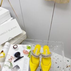 Manolo Blahnik - Lutara Mules Flat
