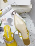 Manolo Blahnik - Lutara Mules Flat