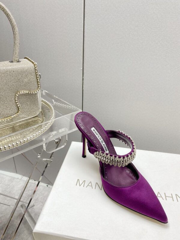 Manolo Blahnik - Lutara Mules