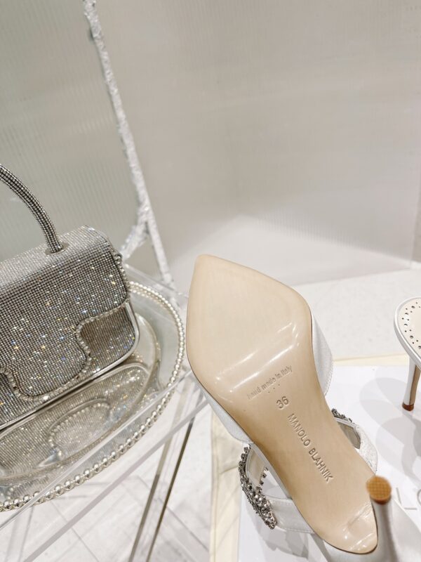 Manolo Blahnik - Lutara Mules