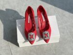 Manolo Blahnik - Hangisi Lace
