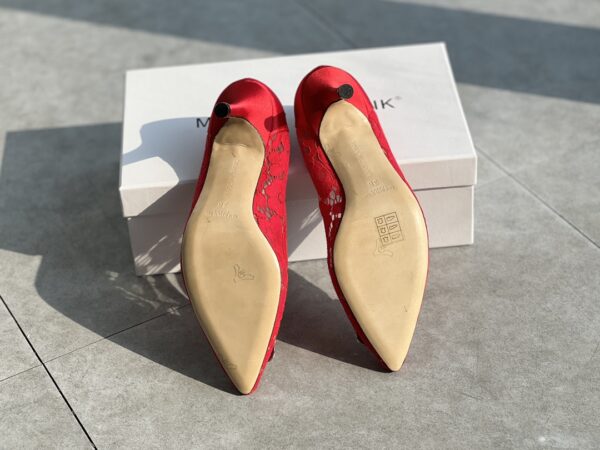 Manolo Blahnik - Hangisi Lace