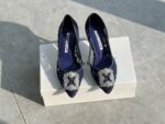 Manolo Blahnik - Hangisi Lace