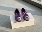 Manolo Blahnik - Hangisi Lace Flat