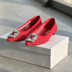 Manolo Blahnik - Hangisi Lace Flat