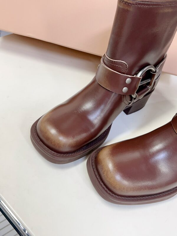 Miu Miu - Vintage-Look Leather Booties