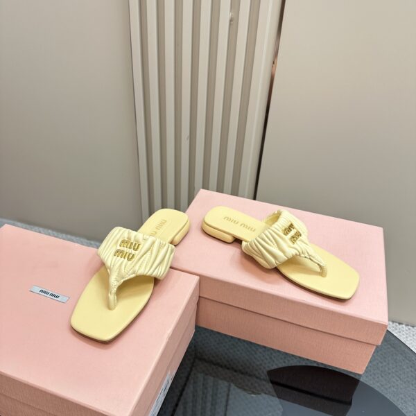 Miu Miu - Matelassé Nappa Leather Thong Sandals