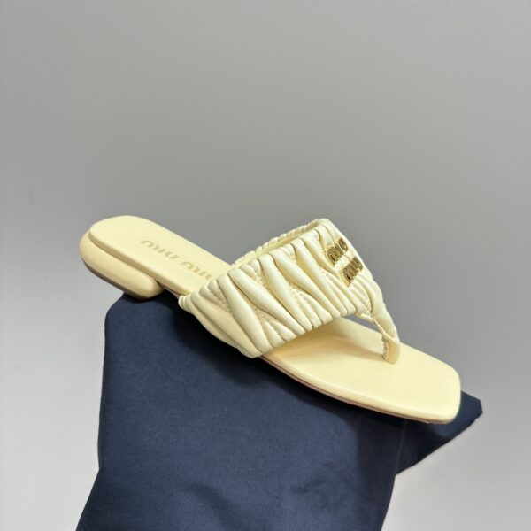 Miu Miu - Matelassé Nappa Leather Thong Sandals