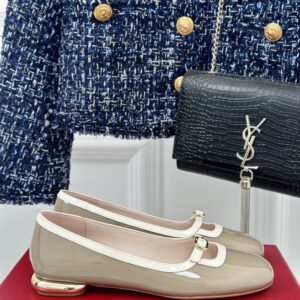 Roger Vivier - Viv' Podium Ballerinas in Patent Leather