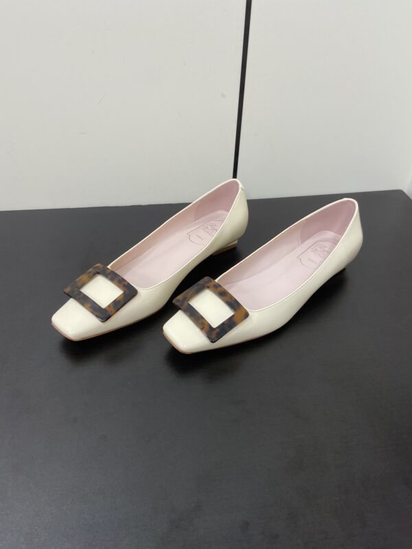 Roger Vivier - Belle Vivier Ballerinas in Patent Leather