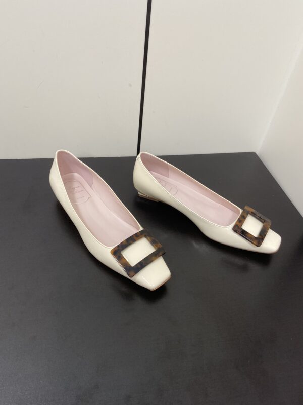 Roger Vivier - Belle Vivier Ballerinas in Patent Leather