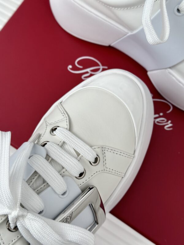 Roger Vivier - Viv' Skate Sneakers in Leather