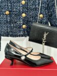 Roger Vivier - Mary Jane Virgule Pumps in Patent Leather