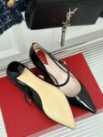 Roger Vivier - Mary Jane Virgule Pumps in Patent Leather