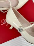 Roger Vivier - Mary Jane Virgule Pumps in Patent Leather