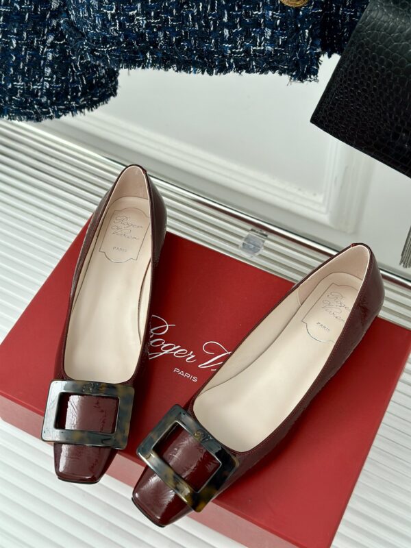 Roger Vivier - Belle Vivier Ballerinas in Patent Leather