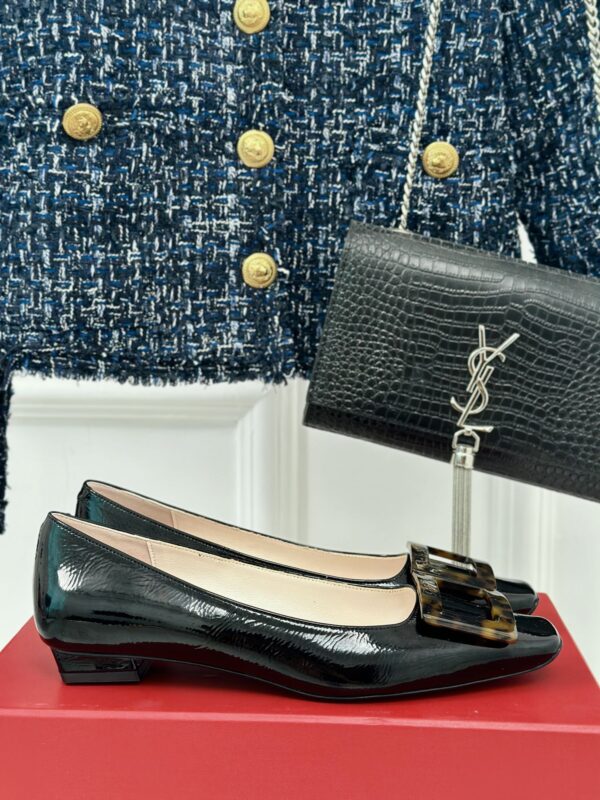 Roger Vivier - Belle Vivier Ballerinas in Patent Leather