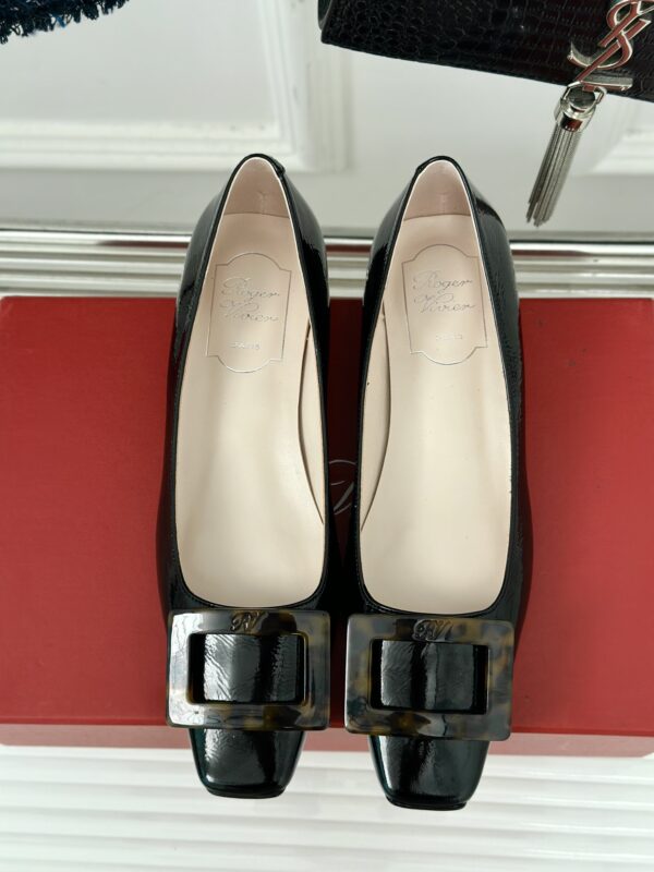 Roger Vivier - Belle Vivier Ballerinas in Patent Leather