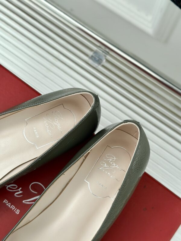 Roger Vivier - Belle Vivier Ballerinas in Patent Leather