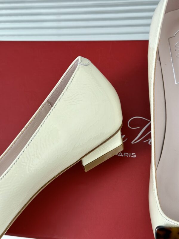 Roger Vivier - Belle Vivier Ballerinas in Patent Leather