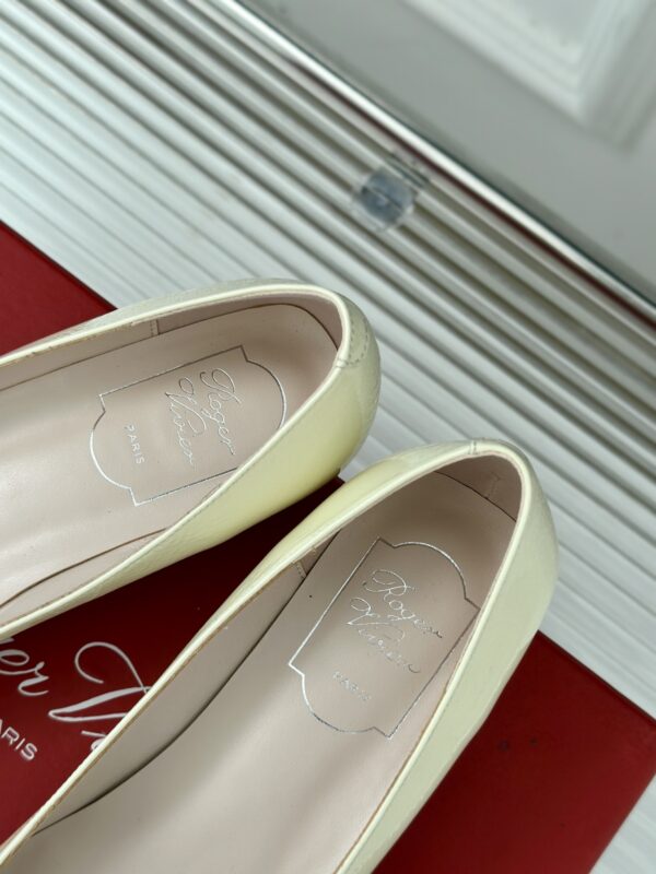 Roger Vivier - Belle Vivier Ballerinas in Patent Leather