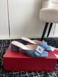 Roger Vivier - Très Vivier Strass Buckle Mules in Patent Leather