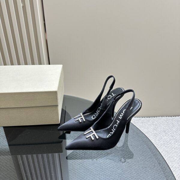 Tom Ford - Logo-Plaque Slingback Pumps