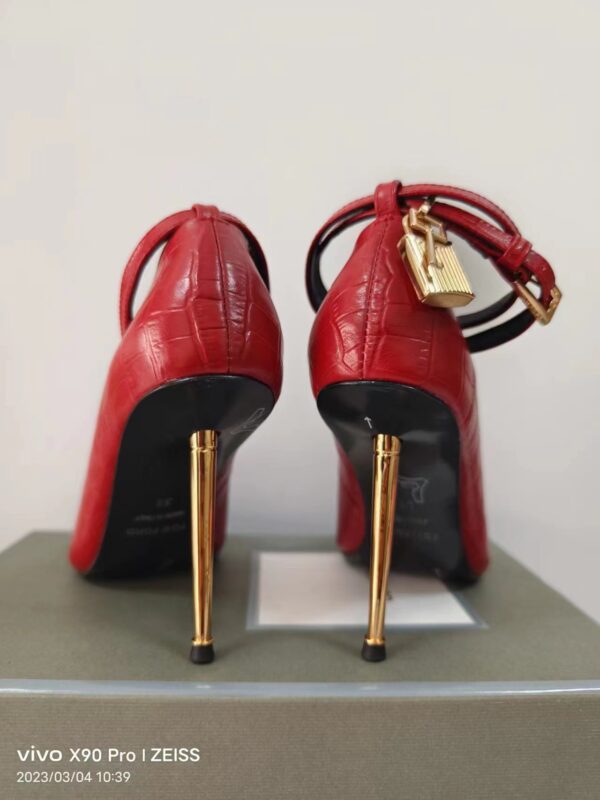 Tom Ford - Padlock-Detail 110mm Pumps