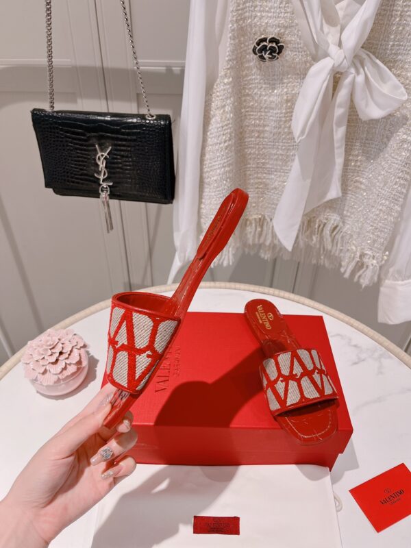 Valentino - Toile Iconographe Slide Sandal