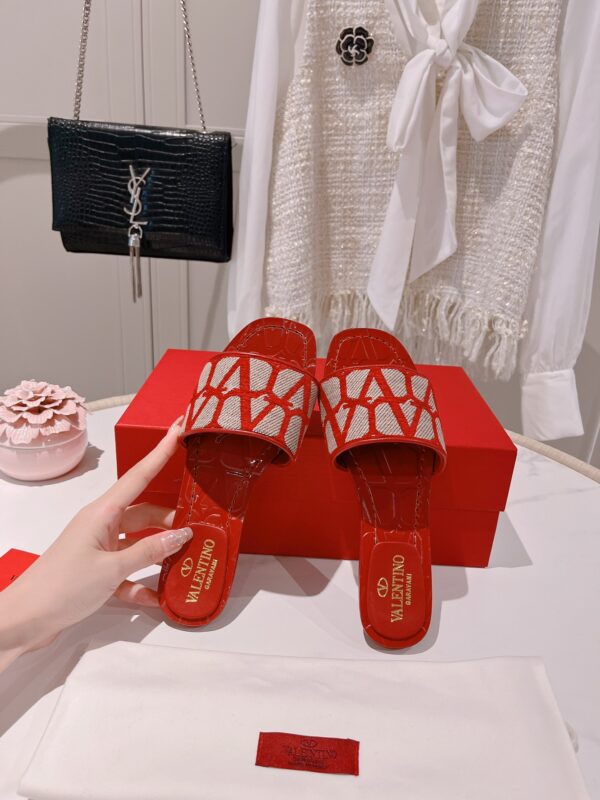 Valentino - Toile Iconographe Slide Sandal