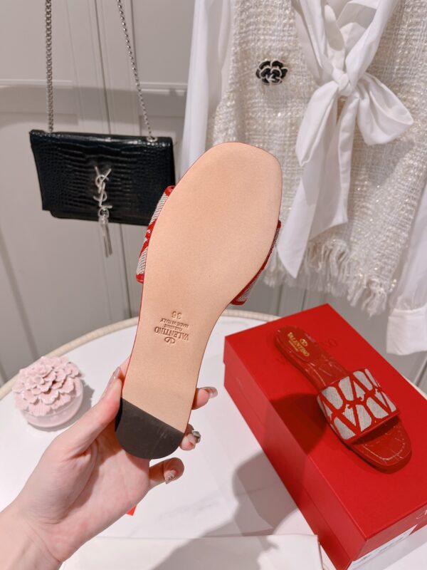 Valentino - Toile Iconographe Slide Sandal