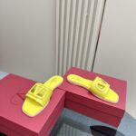 Valentino - Vlogo Cut-Out Calfskin Slide Sandal