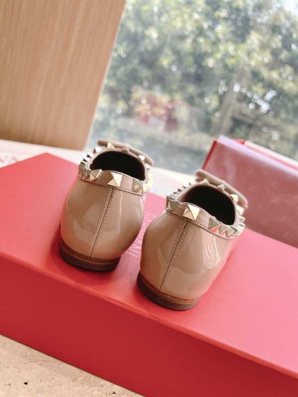 Valentino - Rockstud Patent Leather Ballerina