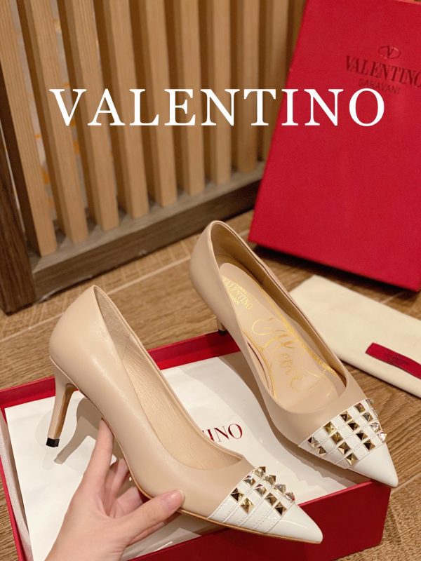 Valentino - Rockstud Studded Toecap Pointed-Toe Pumps