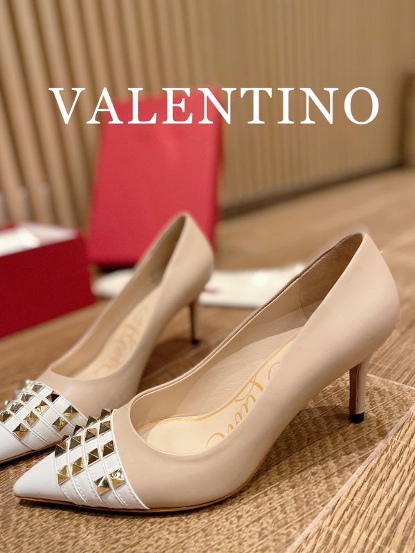 Valentino - Rockstud Studded Toecap Pointed-Toe Pumps