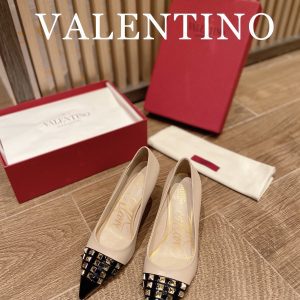 Valentino - Rockstud Studded Toecap Pointed-Toe Pumps