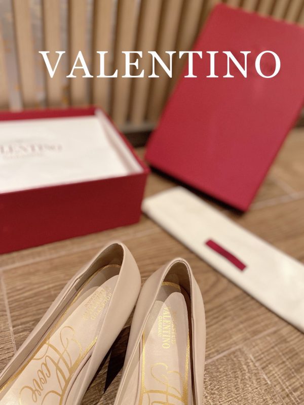 Valentino - Rockstud Studded Toecap Pointed-Toe Pumps