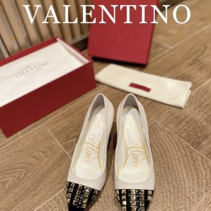 Valentino - Rockstud Studded Toecap Pointed-Toe Pumps